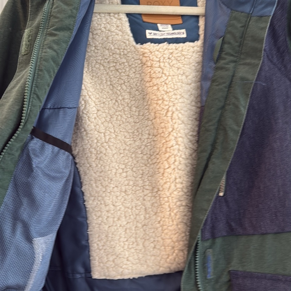 Roxy Ski Coat - image 4